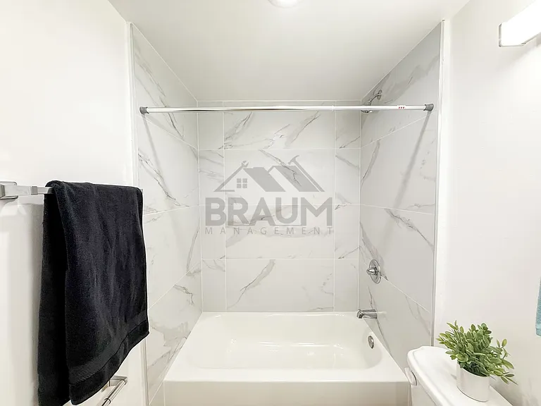 10849 Fruitland Dr — Photo 14