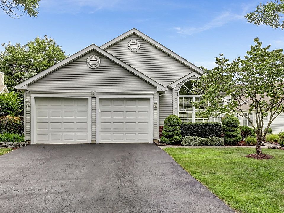 1st image of 23 Strawberry Ln