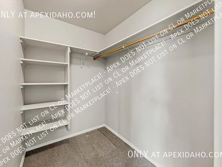 3851 N Lezana Ave — Photo 28