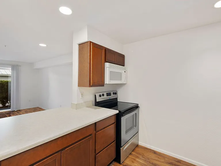 18621 Blueberry Ln #B104 — Photo 5
