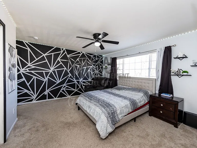 2214 Cowhand Pl — Photo 29