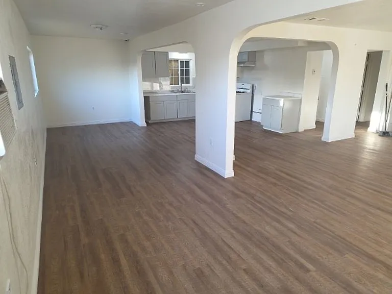 9217 Beech Ave #C — Photo 4