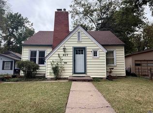 927 SW Warren Ave, Topeka, KS 66606