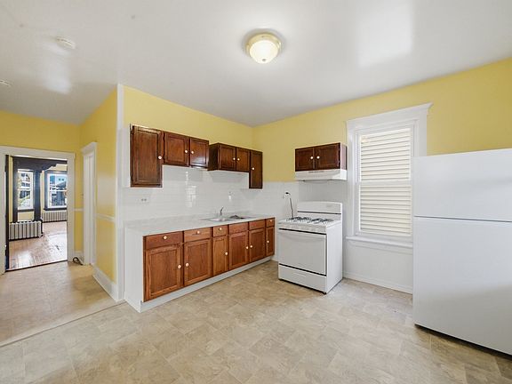 5th image of 4714 N Spaulding Ave