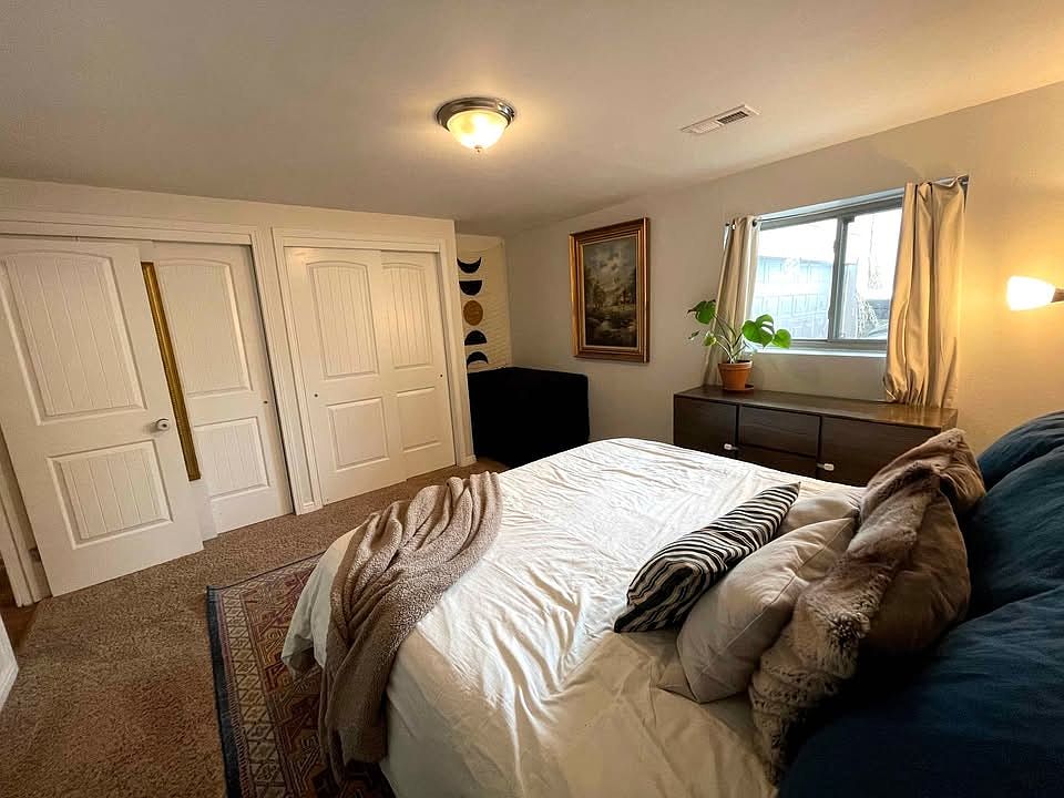 Large Bedroom 2