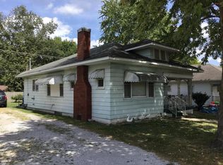 111 E Egyptian Ave, Christopher, IL 62822