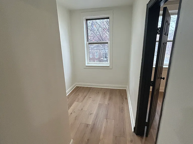 5402 Idaho Ave #2F — Photo 2