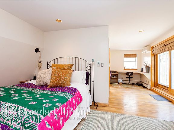 5th image of 257-259 W 93rd St