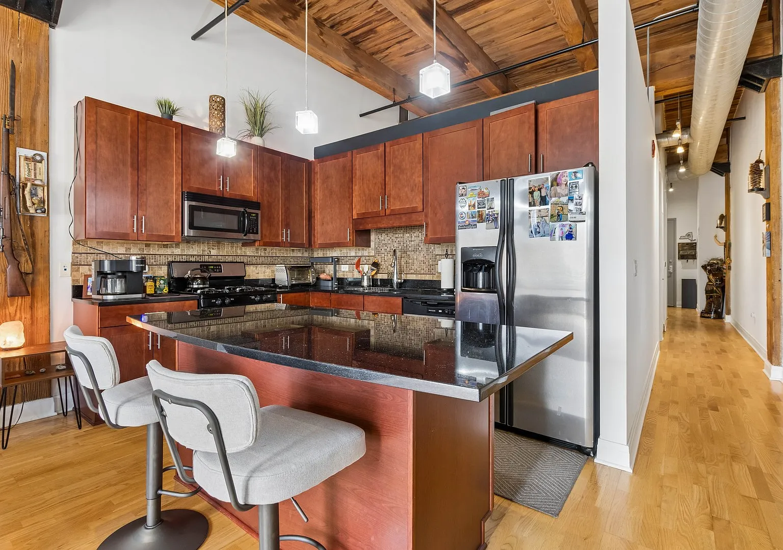 1 bed, 1000 sqft, $3,300 — Photo 4