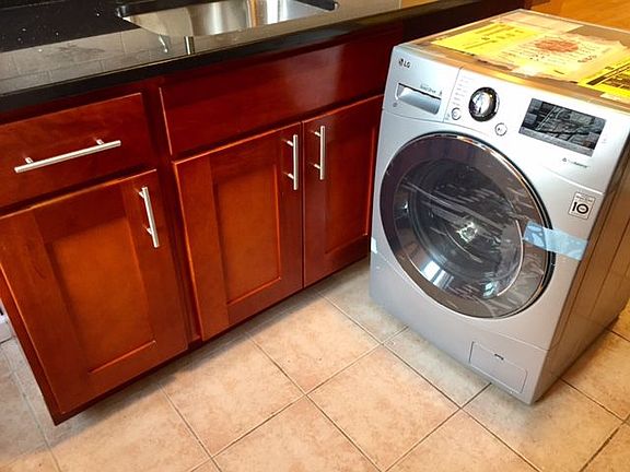 3rd image of 170 W 123rd St APT 1C