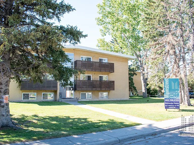 3023 Blakiston Dr NW — Photo 9