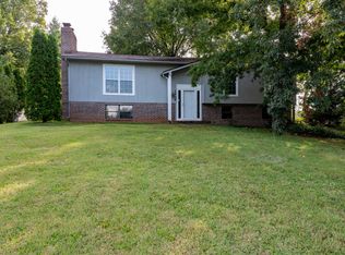 2814 Big Bend Dr, Maryville, TN 37803