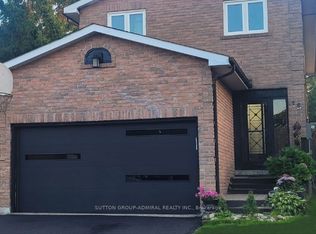 15 Miles Ct, Richmond Hill, ON L4C 5P7