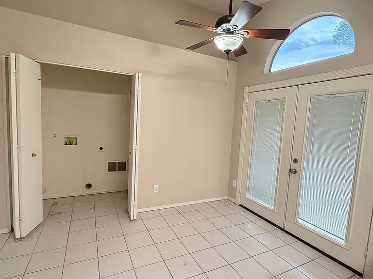 11344 W Barbara Ave — Photo 10