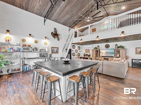 5th image of 30857 Cypress St