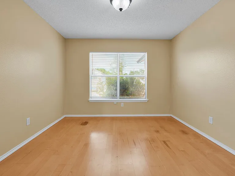 6635 Barton Rock Rd — Photo 4