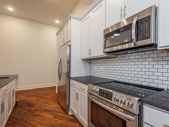 4th image of 102 W Summit Hill Dr APT 304