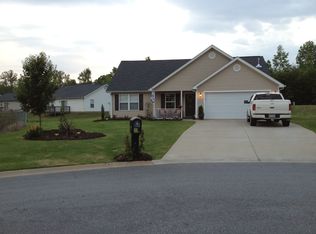 15 Calalla Ct, Taylors, SC 29687