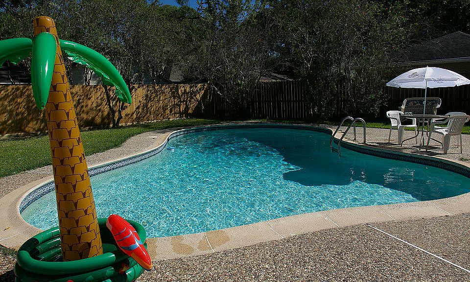 1st image of 12126 Attlee Dr