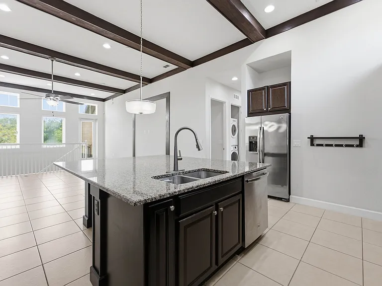 9025 Laureate Blvd — Photo 15