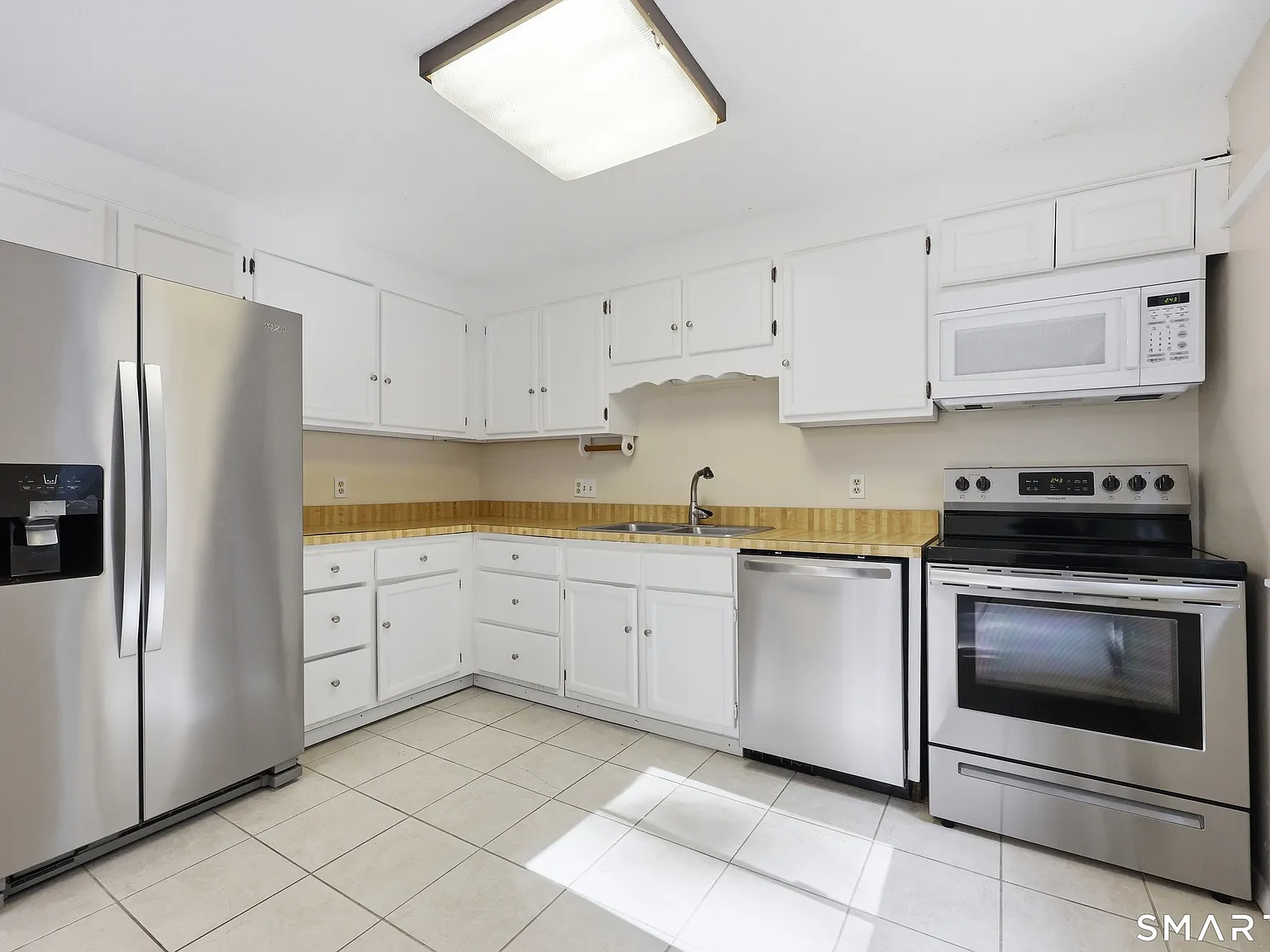 3 bed, 1.5 bath, 1370 sqft, $2,800 — Photo 4