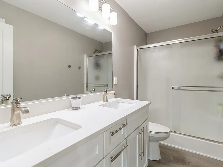 2337 SE Sydney Ln — Photo 7