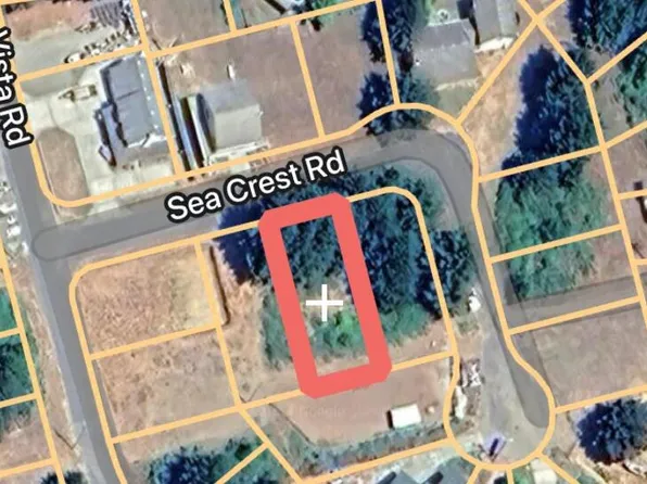 32 Sea Crest Rd, Whitethorn, CA 95589