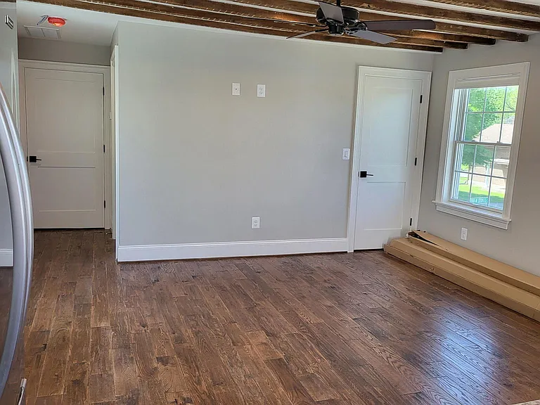 731 N Stokes St — Photo 11