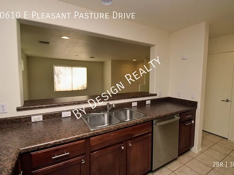 10610 E Pleasant Pasture Dr — Photo 12