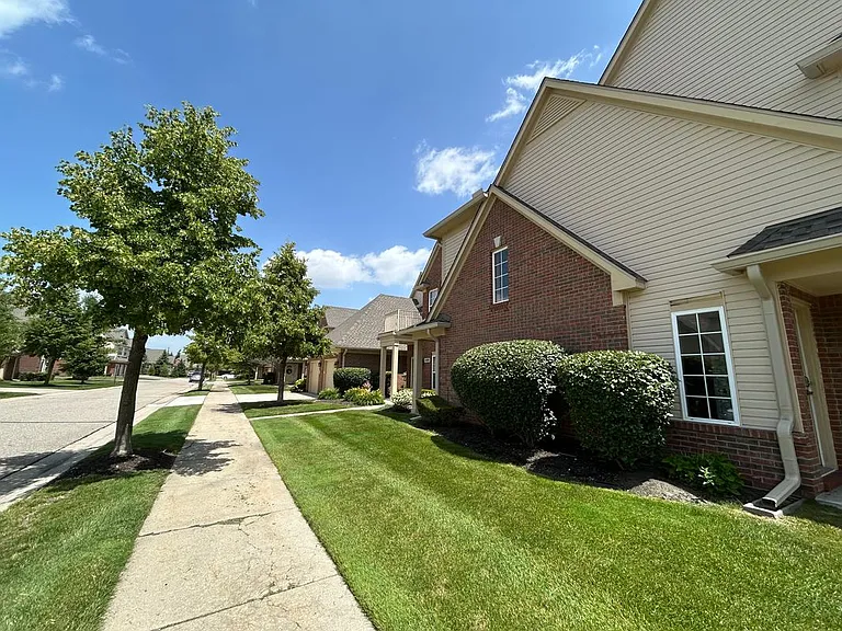 4035 Cornerstone Dr #176 — Photo 37