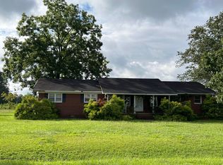 1115 Ben Williams Rd, Richlands, NC 28574