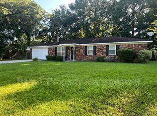 61 Dove Ct, Richmond Hill, GA 31324