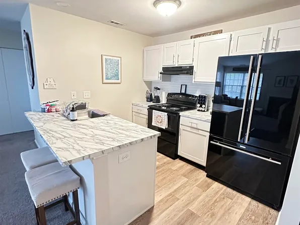 7 Chesapeake Dr #7, Absecon, NJ 08205