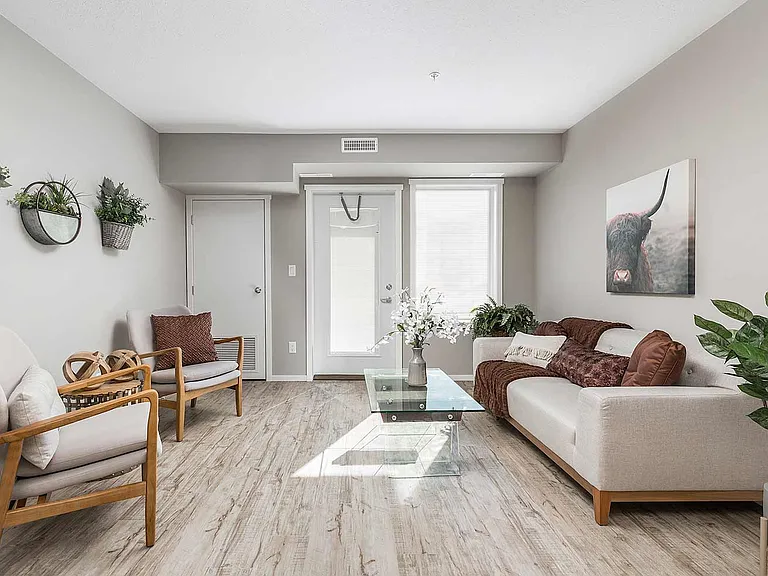 1159 Rosenthal Blvd NW — Photo 6