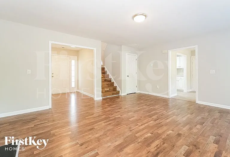 882 Eli Moore Ct — Photo 4