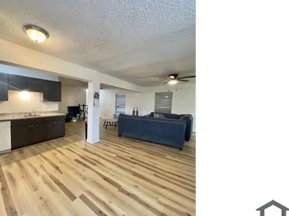 3317 Ursuline St #4, Galveston, TX 77550