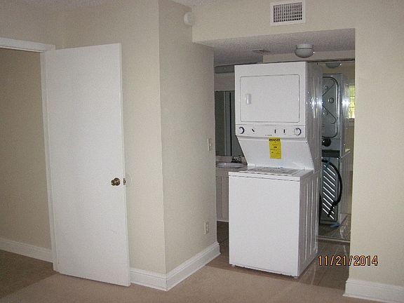5th image of 462 Fairways Cir APT D204