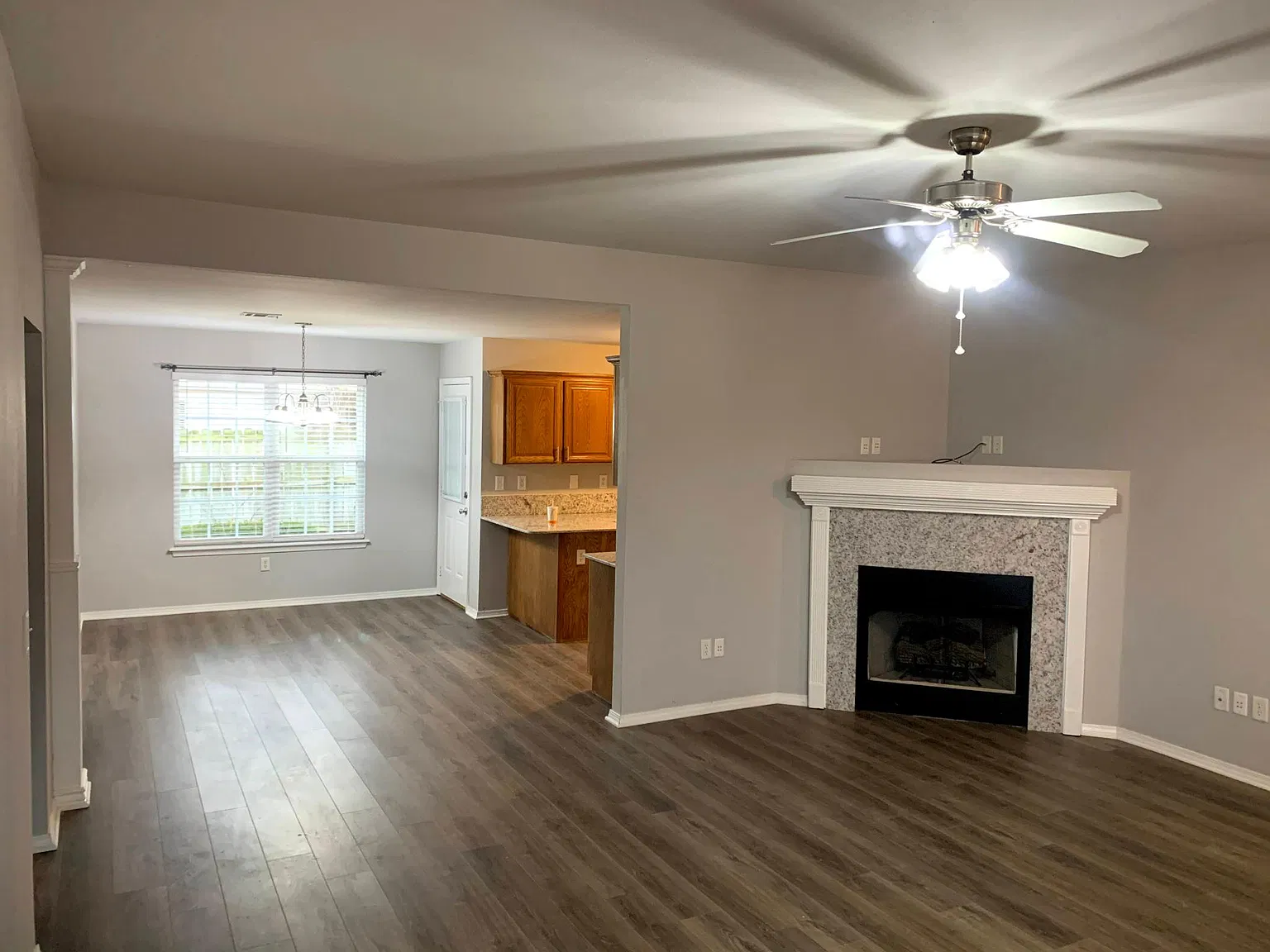 740 Michael Ct — Photo 4