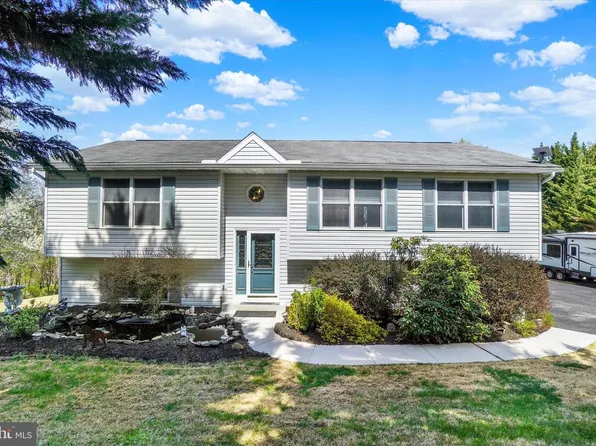 116 West Ct, Glen Rock, PA 17327