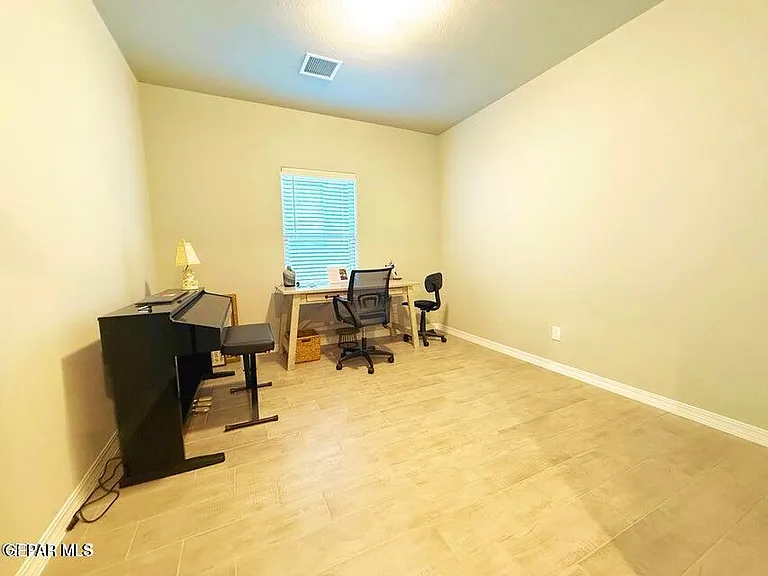 2245 Small Mountain Pl — Photo 7