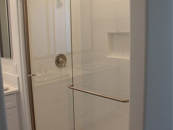5th image of 18373 Iris Ln #18373
