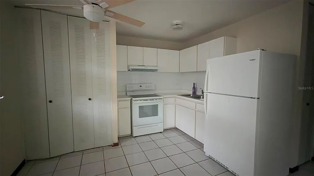 3 bed, 1.0 bath, 926 sqft, $900 — Photo 3
