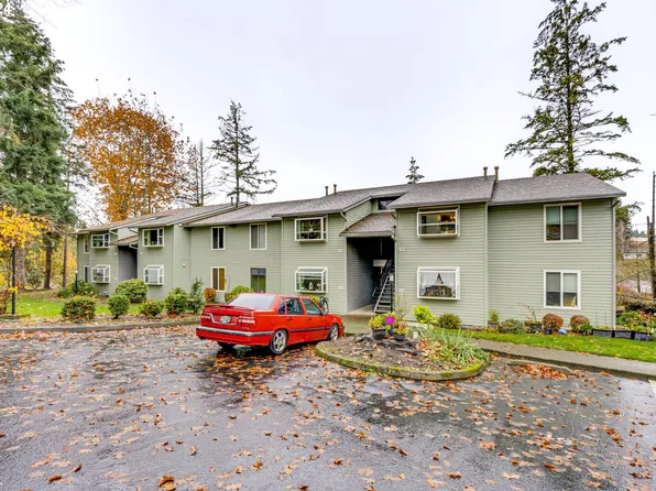 11990 SW Corby Dr APT 16, Portland, OR 97225