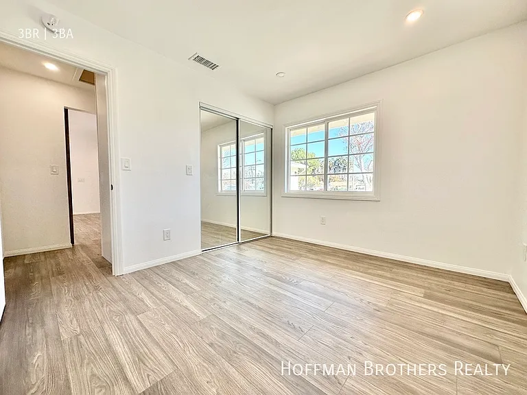 6243 Platt Ave — Photo 12
