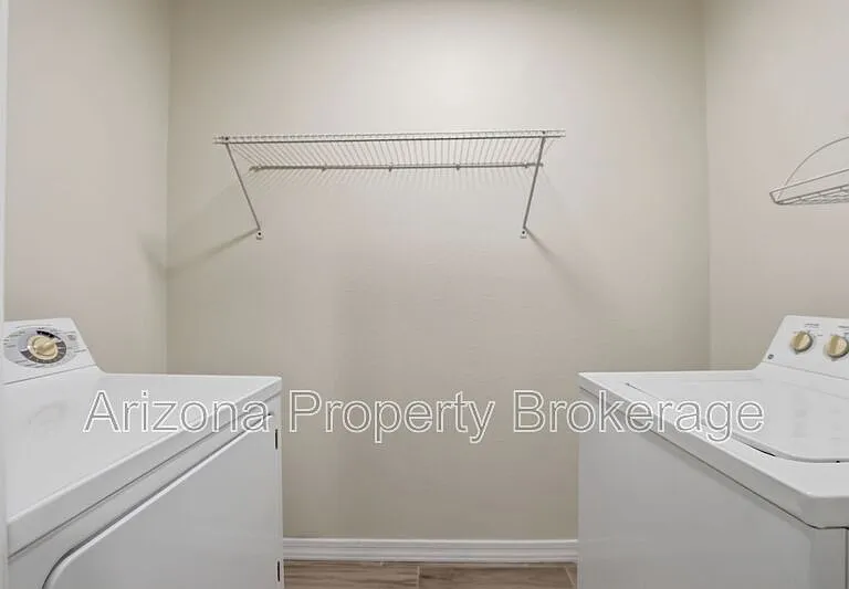 805 E Turney Ave #4 — Photo 18