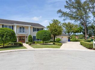 656 Sand Pine Ln, Deerfield Beach, FL 33442