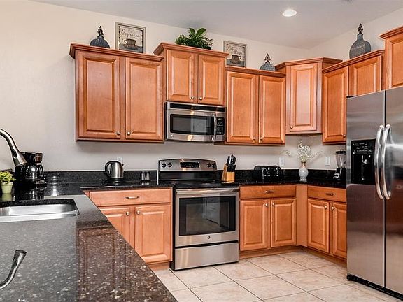 5th image of 1506 Moon Valley Dr
