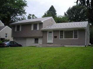 5116 N 49th Ave, Omaha, NE 68104