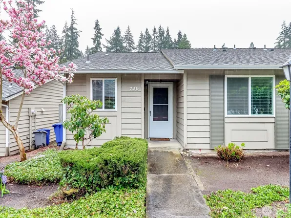 720 126th Avenue NE #106, Bellevue, WA 98005