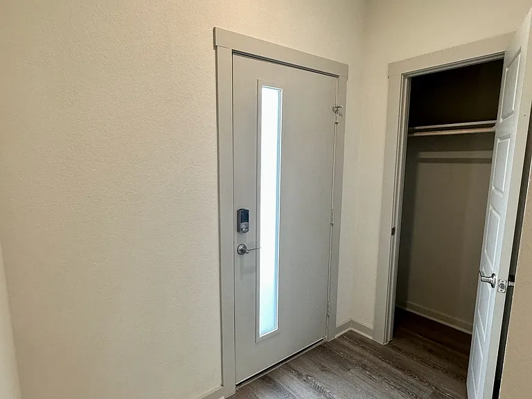325 Wilshire Rd — Photo 12